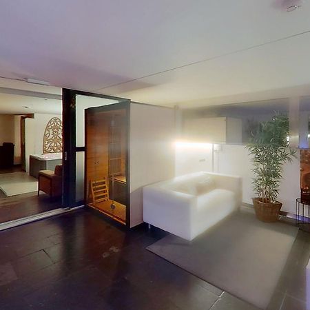 Nice And Cosy Place With Jacuzzi And Sauna To Relax In The Centre Of Antverpy Exteriér fotografie